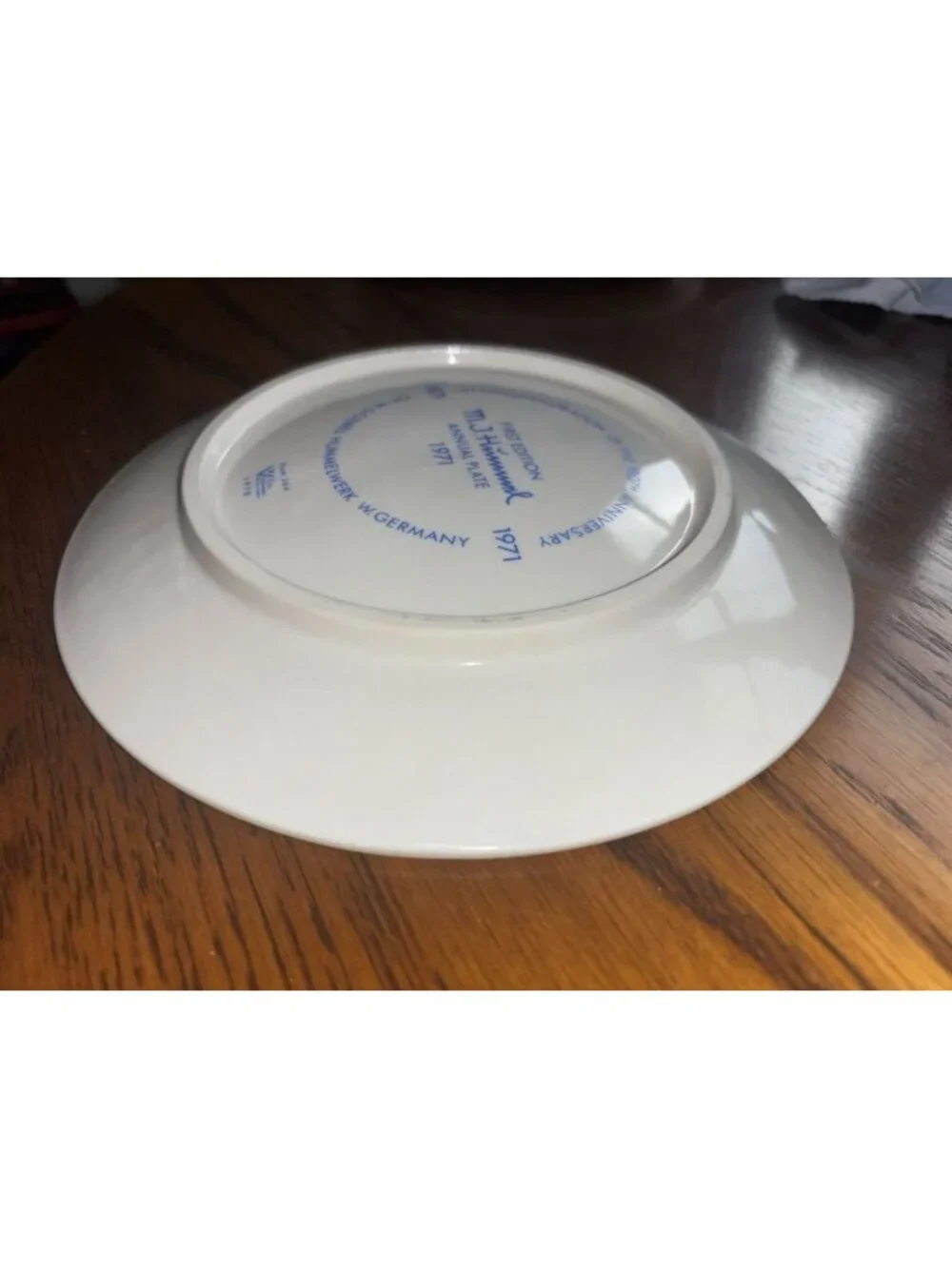 Goebel Hummel 1st Edition 1971 Heavenly Angel Plate + 1972 2nd Edition Plate
